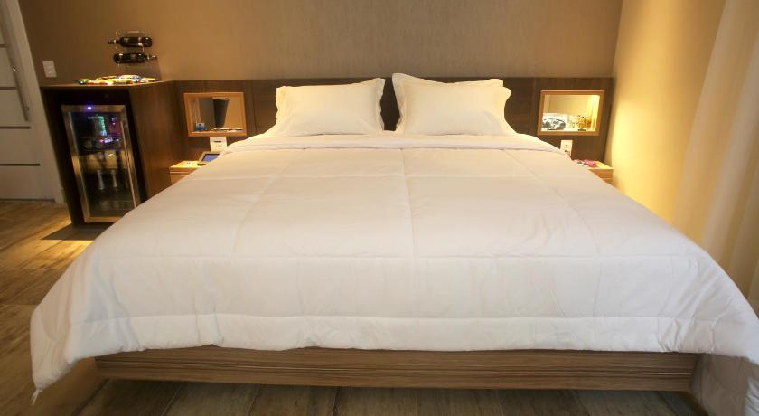 Image of King Suite With Spa Bath 4