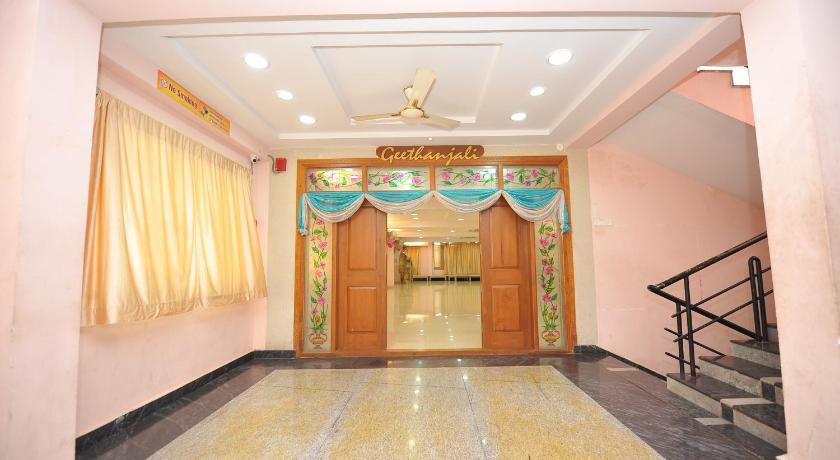 Shree Laxmi Guest House - image 4