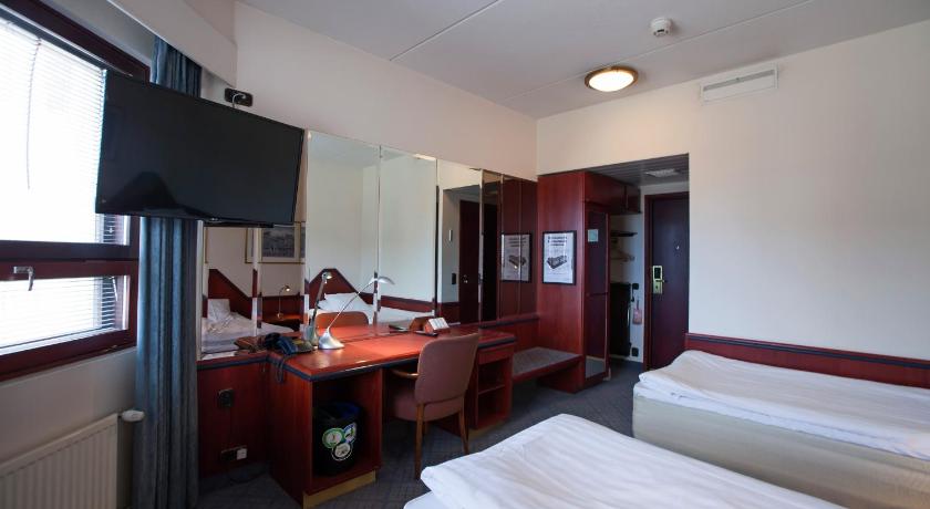 Budžeta klases divvietīgs numurs (2 gultas) (Budget Twin Room) attēls 3