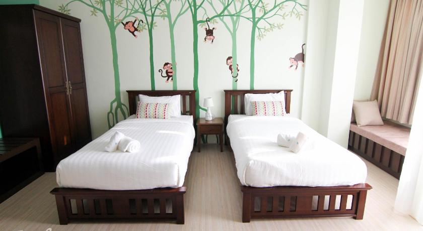 Image of Deluxe Twin Bed 16