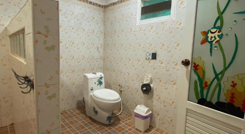 Image of Family Room 12