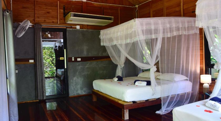 Image of Family Room with Balcony 16