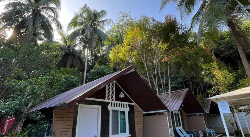 Image of Deluxe Bungalow 2