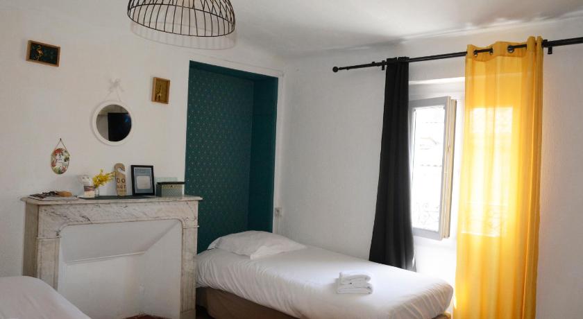 Image of Triple Room 1