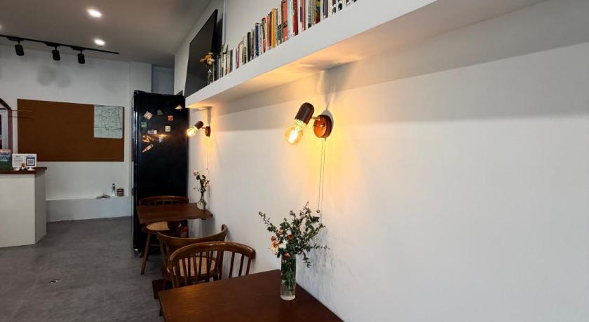 Suzhou Blue Gate Books&Kombucha Lounge - image 6