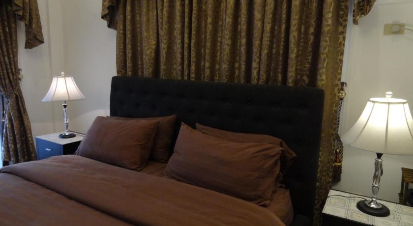 Image of Suite with Pool View 1