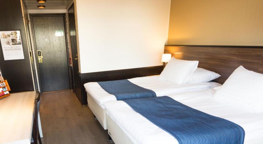 Standarta&nbsp;divvietīgs numurs (2 gultas) (Standard Twin Room) attēls 5