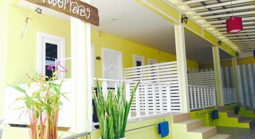 Baan Ta Long Beach Koh Larn — Hotel in Pattaya