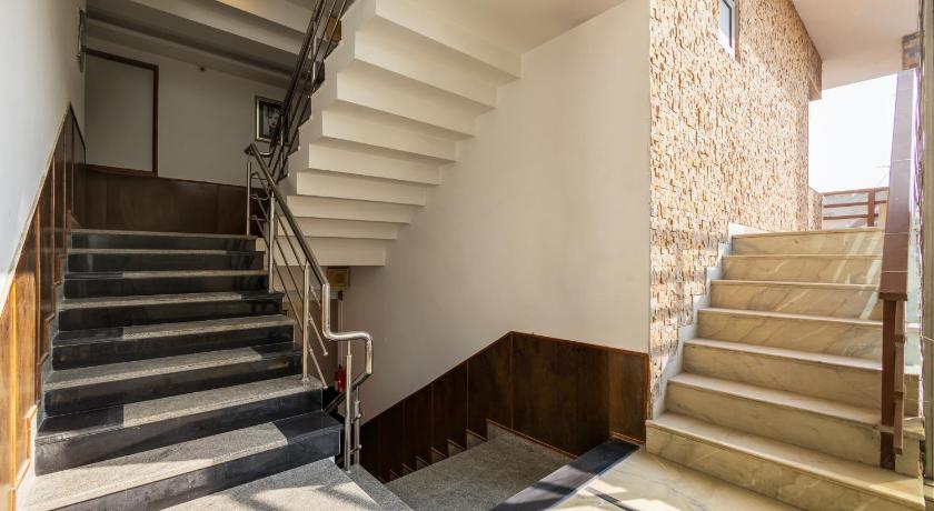 Hotel Admire Inn Sec - 44 By ASPL - image 34