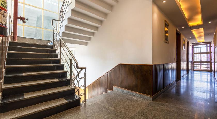 Hotel Admire Inn Sec - 44 By ASPL - image 26
