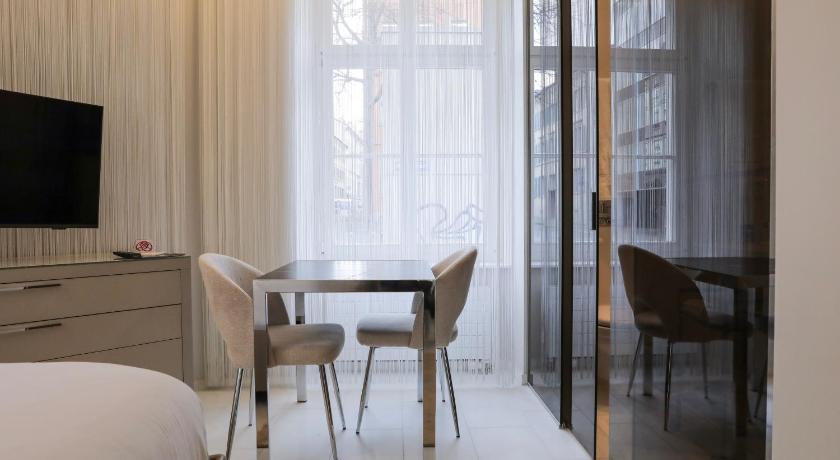 Image of Junior Studio Apartment 2