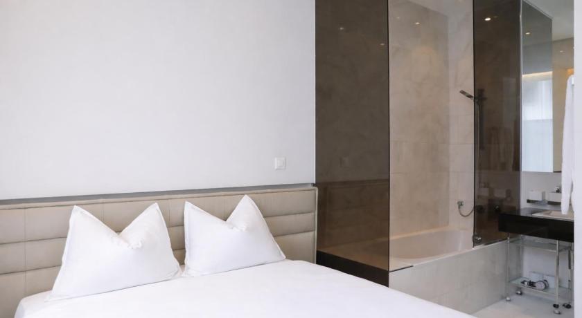 Image of Senior One-Bedroom Apartment 8