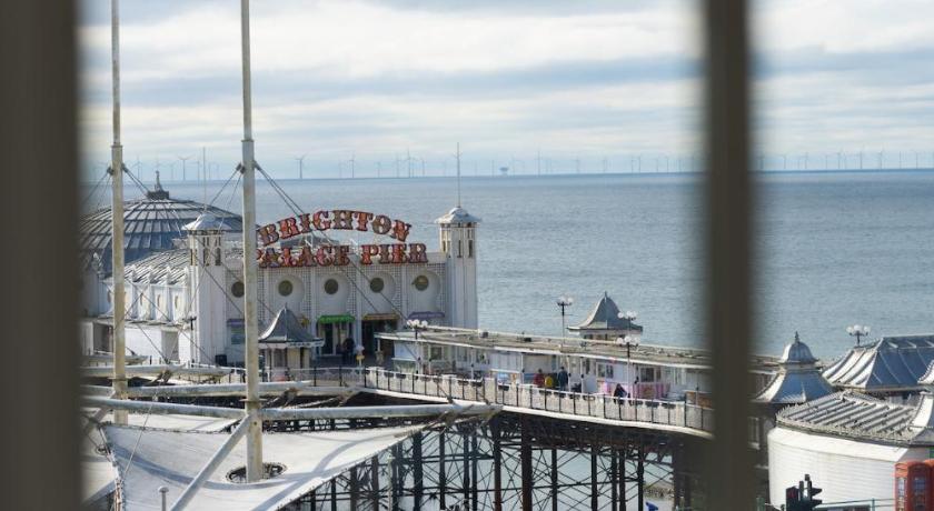 Pier Court Apartments Brighton