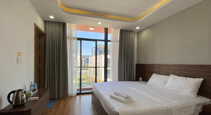 Phòng Giường đôi Deluxe (2 Người lớn + 1 Trẻ em) (Deluxe Double Room (2 Adults + 1 Child))tooltipPhòng Giường đôi Deluxe (2 Người lớn + 1 Trẻ em) (Deluxe Double Room (2 Adults + 1 Child))