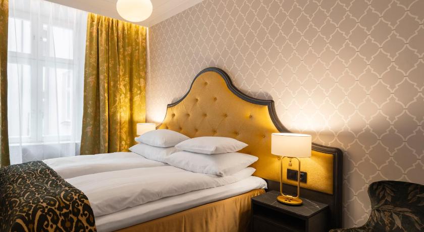 Image of Deluxe Double Room 5