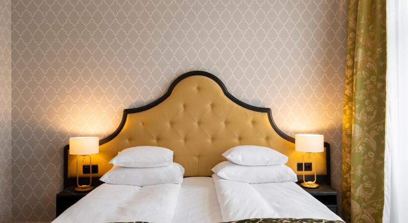 Image of Junior Suite 7