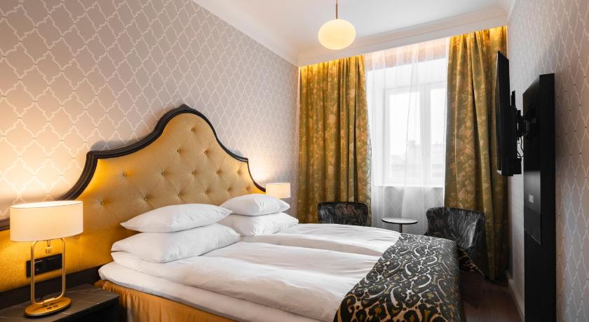 Image of Superior Double Room 3