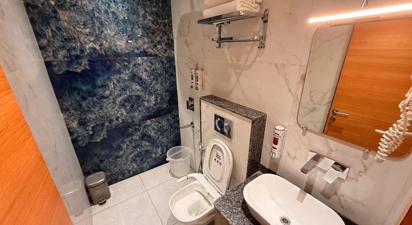 Hotel Rosewood - image 8