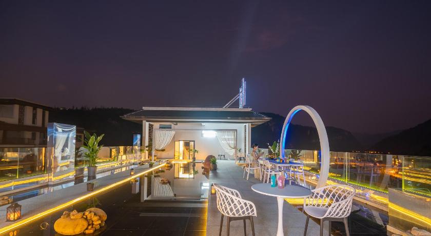 장자제 / 장가계 Zhangjiajie Utopia Hotel-New Hotel,English Speaking Host,Free Shuttle Service to East Gate of forest 호텔 외관