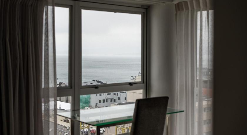 Image of Harbour view apartment with mini kitchen 4