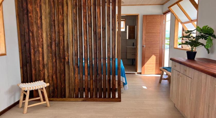 Image of Bungalow with Sea View 6