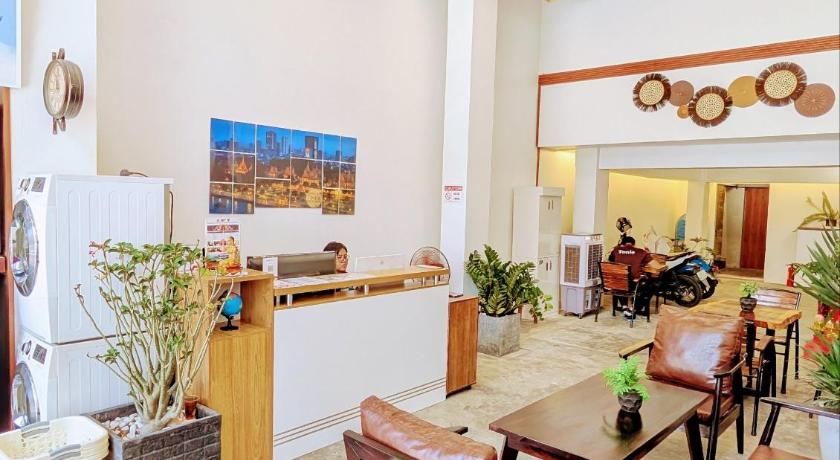 Central Stay - image 6