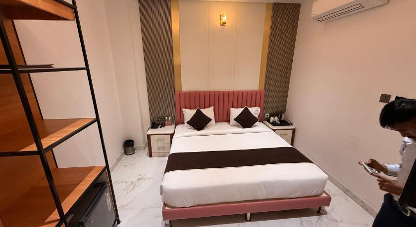 Hotel Rosewood - image 6