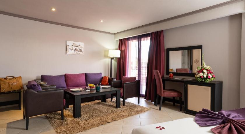 Image of Family Suite for 2 Adults and 2 Children 1