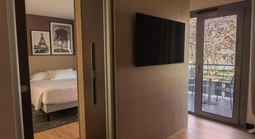 Image of Junior Suite 0