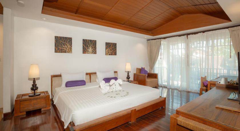 Image of Deluxe Room 6