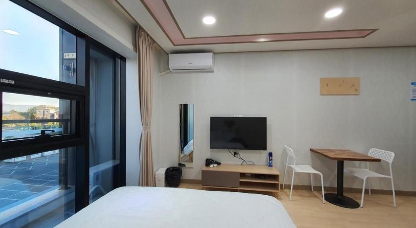 Image of King Room 5