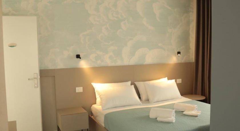 TAU Rooms Srl