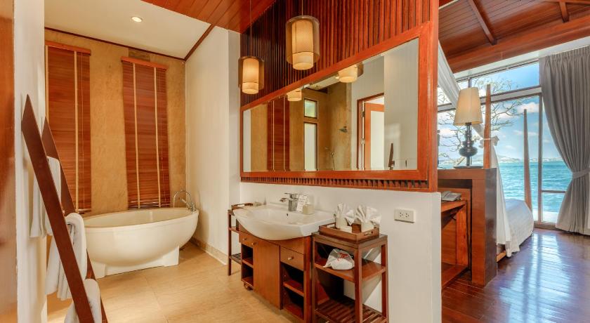 Image of Seafront Pool Villa 2
