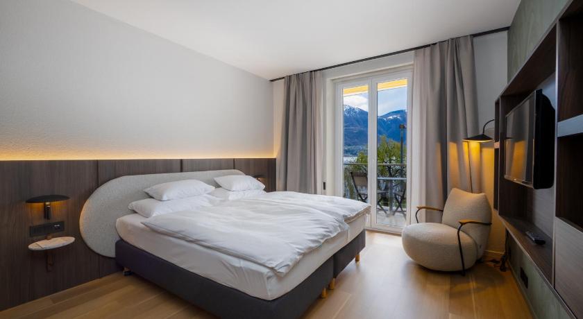 Image of Superior Double Room with Lake View 0