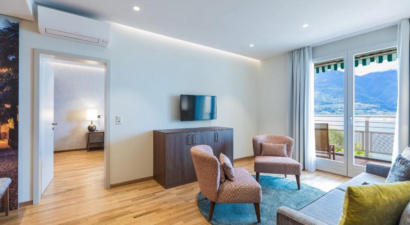 Image of Family Apartment with Lake View 0
