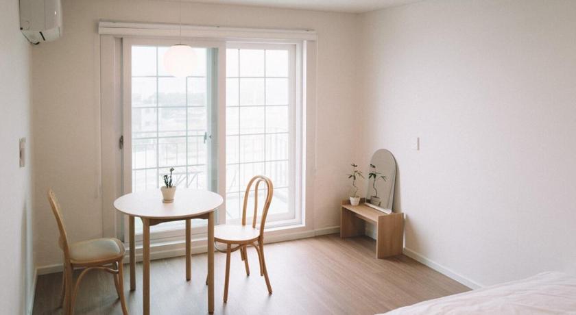 Image of Room202 1