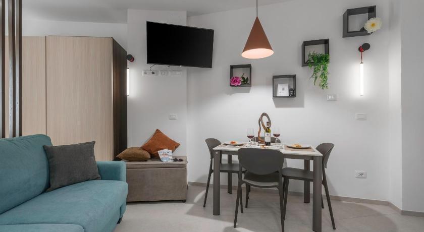 Il Nido Tiny House by Pleiades Home