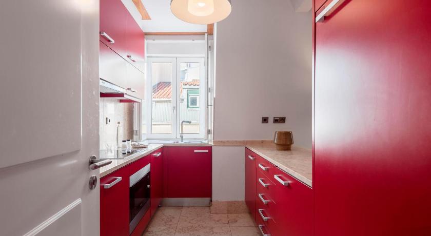 Palacio Camoes - Lisbon Serviced Apartments - image 13