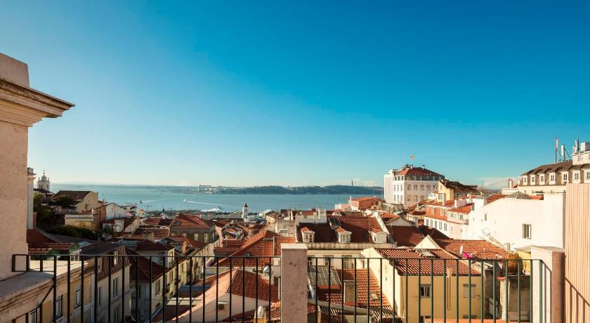 Palacio Camoes - Lisbon Serviced Apartments - image 3