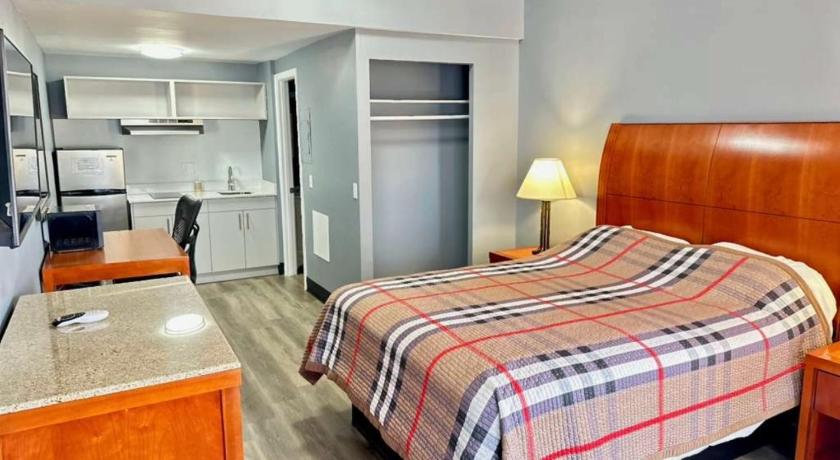 Sunwestern Suites