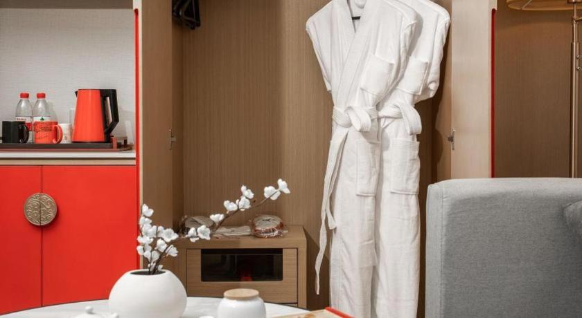 Echeng Hotel Changsha Evening News - image 38
