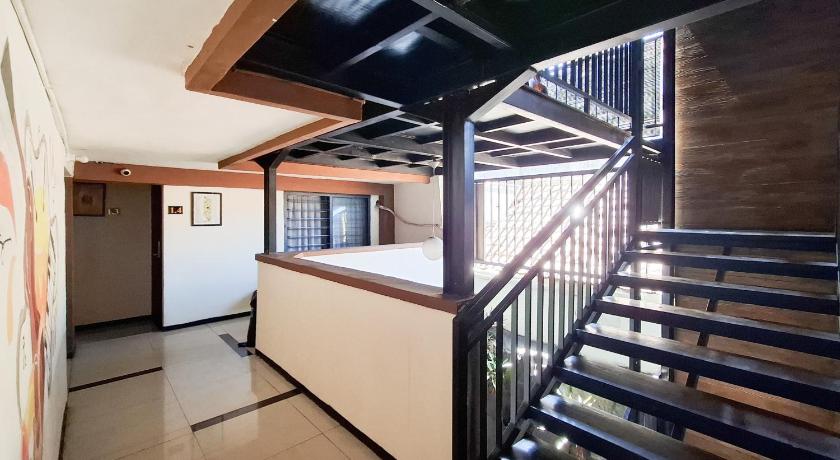 RedDoorz near RS Panti Nirmala Malang - image 8