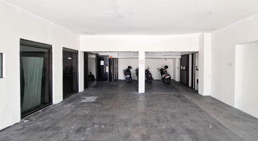 RedDoorz near RS Panti Nirmala Malang - image 17