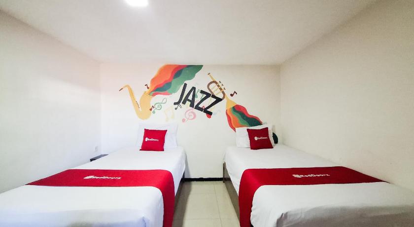 RedDoorz near RS Panti Nirmala Malang - image 36