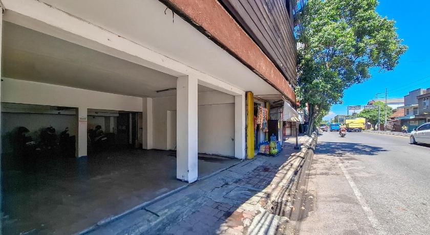 RedDoorz near RS Panti Nirmala Malang - image 16