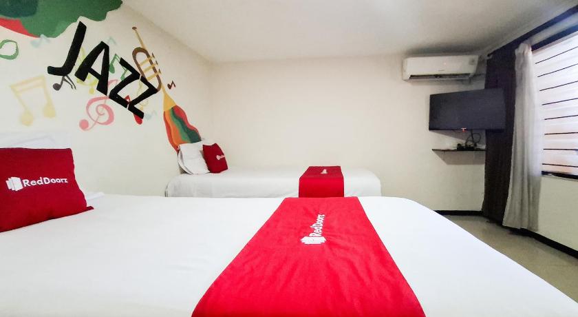 RedDoorz near RS Panti Nirmala Malang - image 27