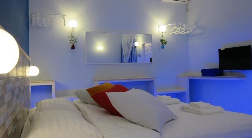 Image of Family Double Room 4