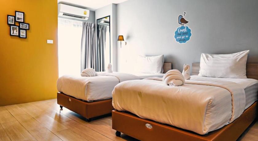 Image of Twin Room with Balcony 1