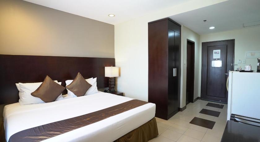 Image of Executive Suite 3