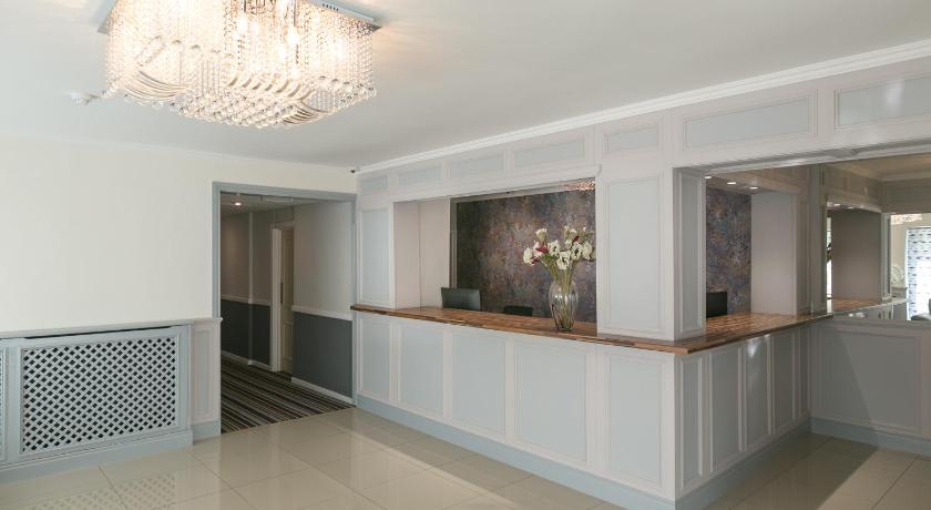 Lobby, Celtic International Hotel Cardiff Airport in Cardiff